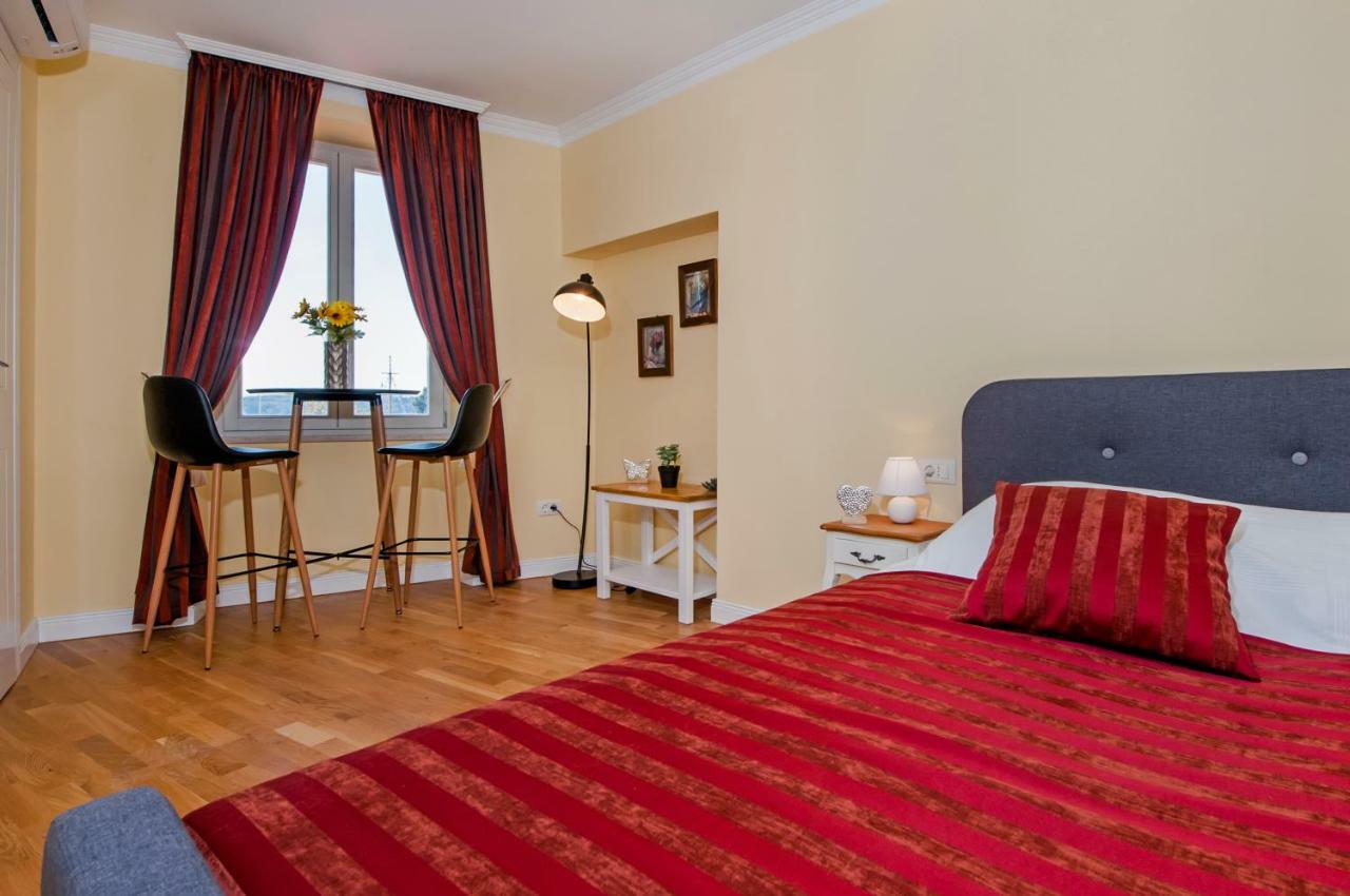 Adriatic Royal Sea View Apartment Rovinj Exterior photo